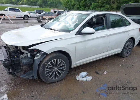 2021 Volkswagen Jetta 1.4T R-Line/1.4T S/1.4T Se z USA, uszkodzony, nr VIN 3VWC57BUXMM010154